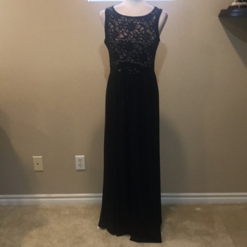 Candalete Floral Sequined Lace Over Tan Bodice Evening Maxi Dress w/Front Slit-M